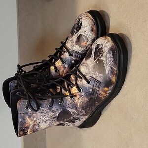 RAAD Boots "FIRE SKULL & BONES" men's size 8 women's size 9.5